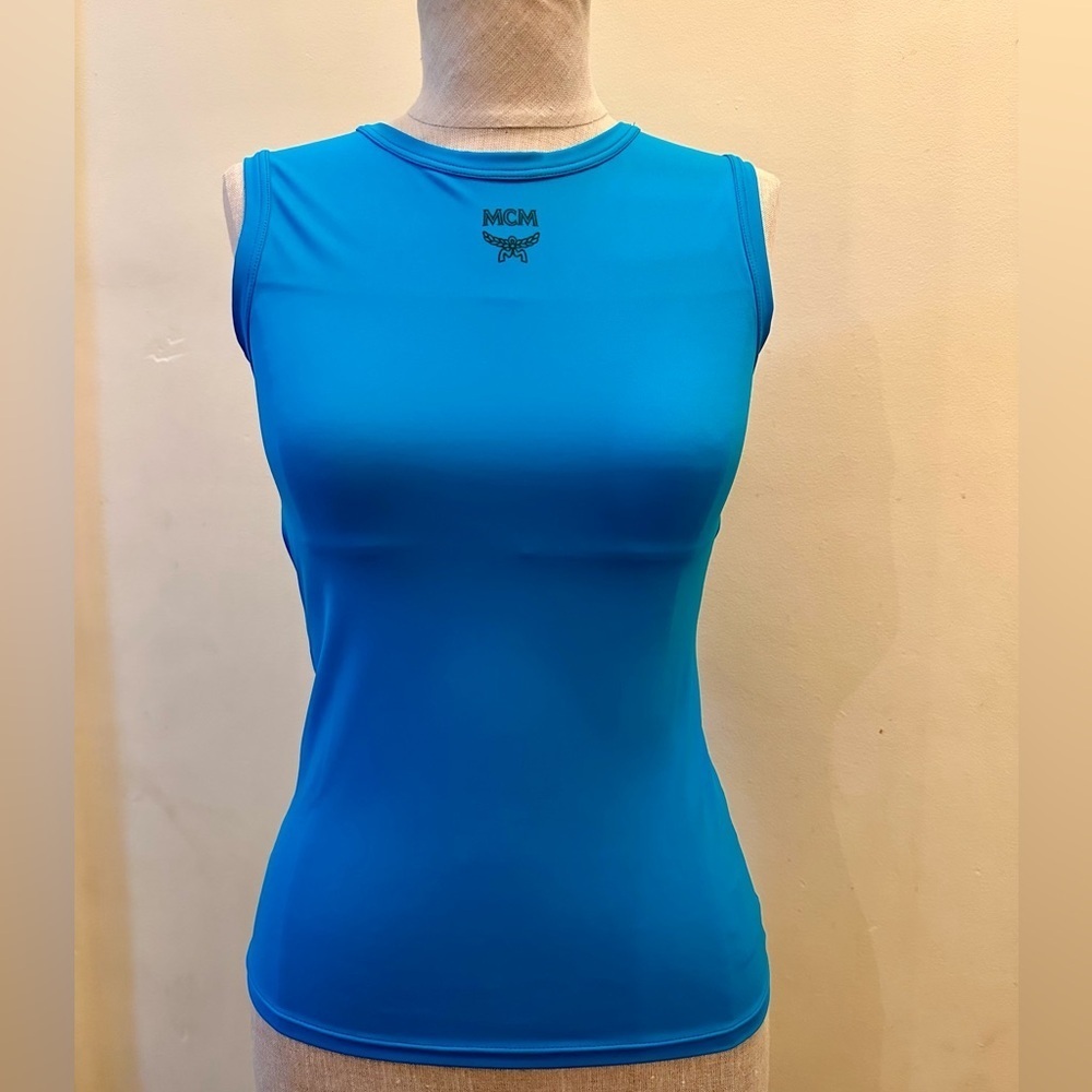 MCM sports sleeveless in blue